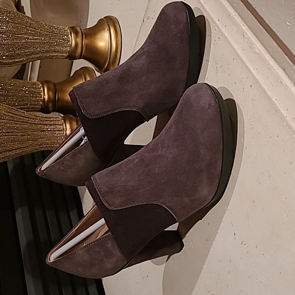 US 8 Geox Respira Ankle Boot Heels | Chestnut Brown, Genuine SUEDE | NWT
